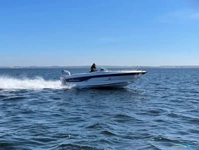 Olympic 520 Bowrider 2