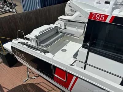 JEANNEAU MERRY FISHER 795 SPORT SÉRIE 2 3