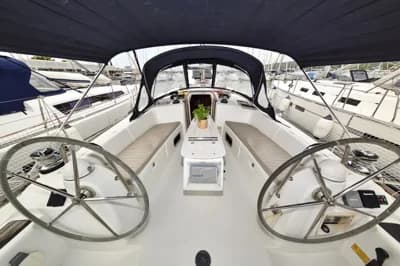Bénéteau Oceanis 43 3