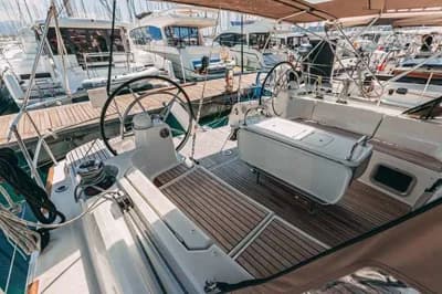 JEANNEAU SUN ODYSSEY 519 3