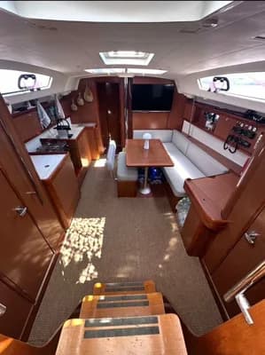 Bénéteau Oceanis 43.3 3