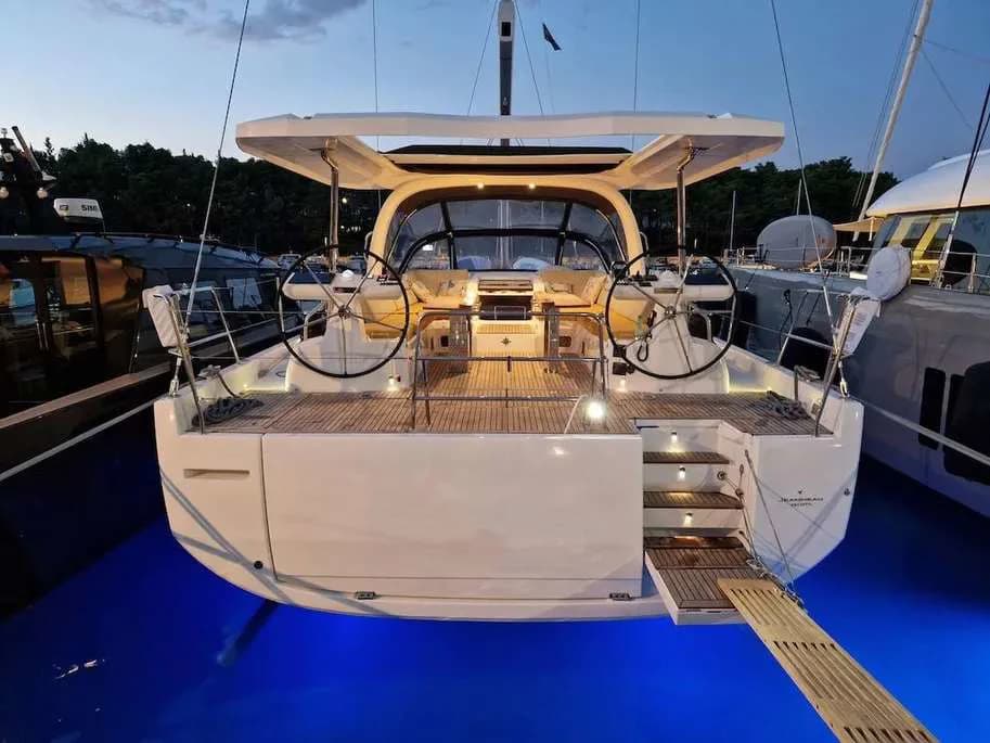 JEANNEAU YACHTS 60