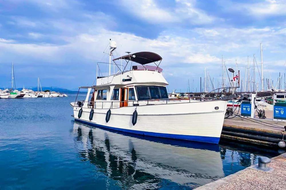 GRAND BANKS 42 EUROPA