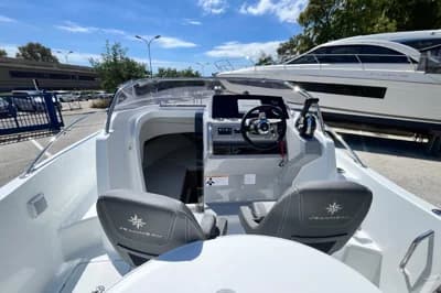 Jeanneau Cap Camarat 6.5 WA 2