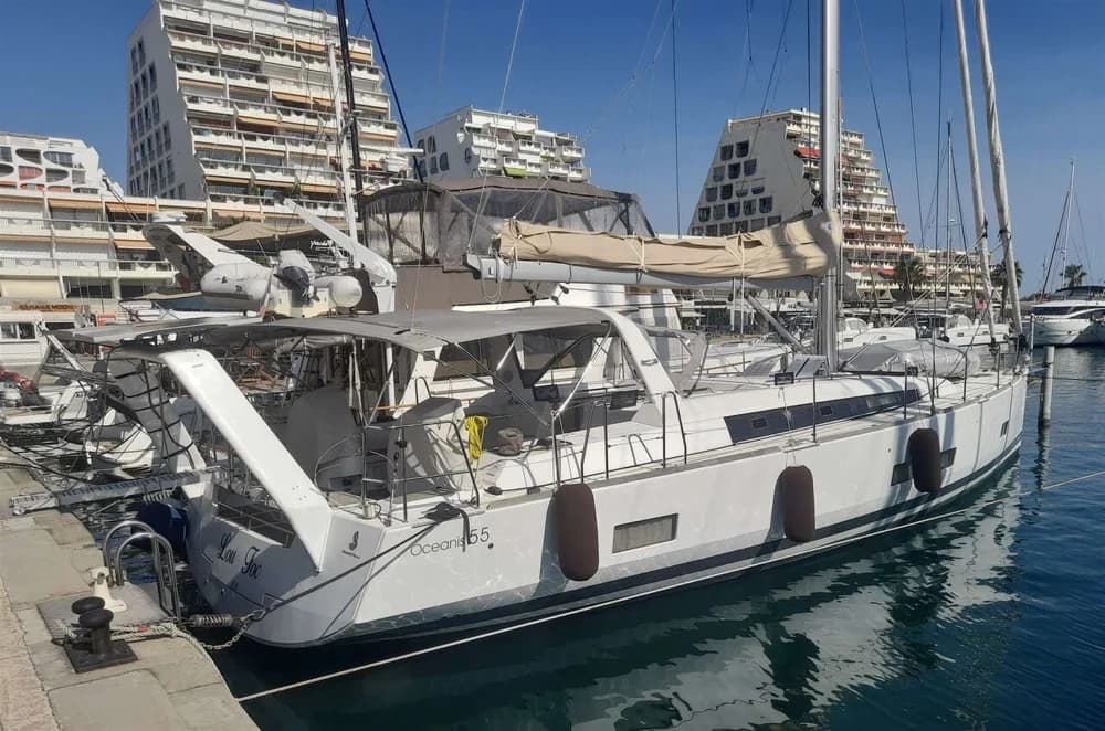 Bénéteau Oceanis 55