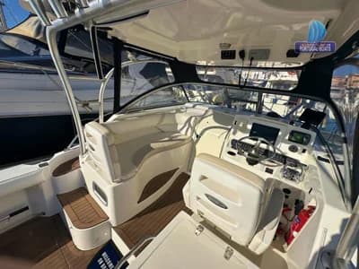 Boston Whaler 305 Conquest 5
