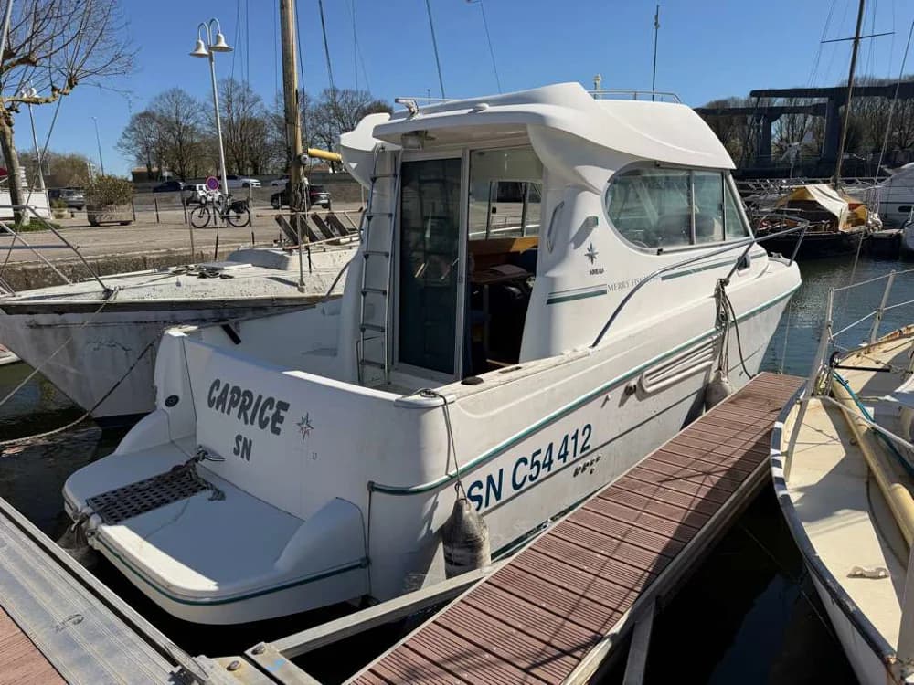 Jeanneau Merry Fisher 805
