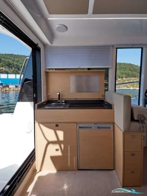 Rodman 1090 Evolution Flybridge 4