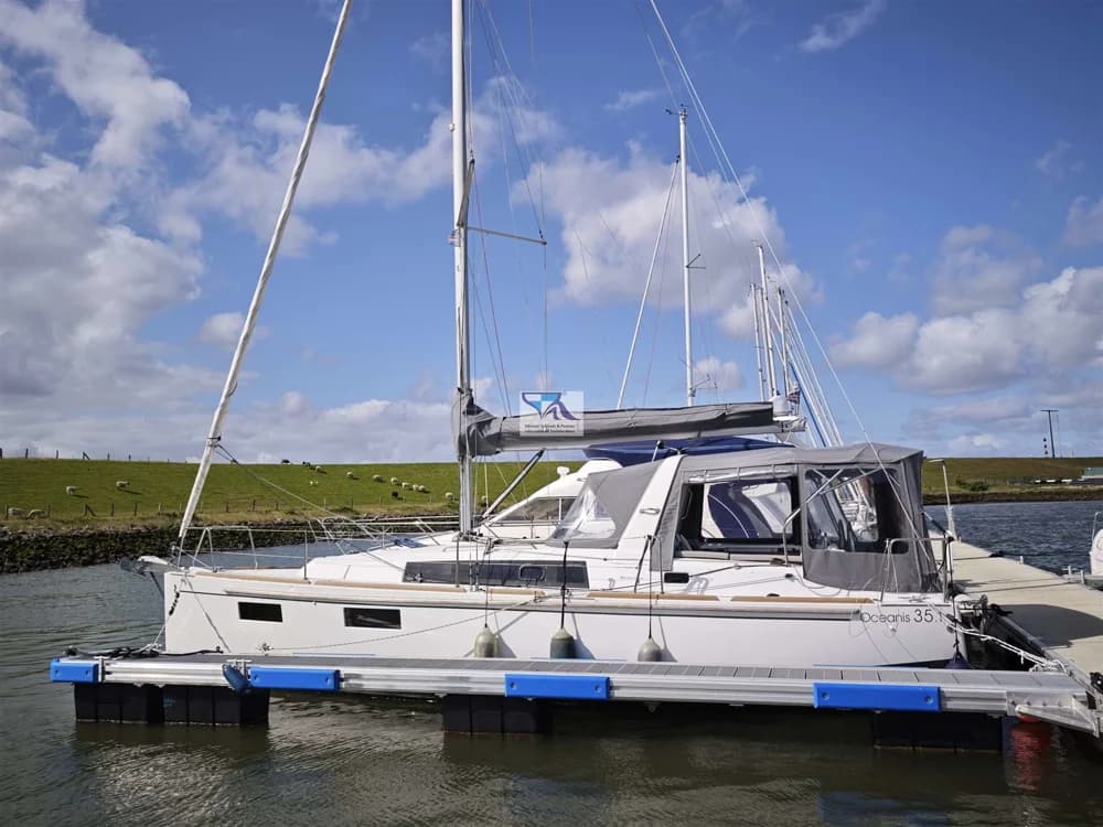BENETEAU OCEANIS 35.1