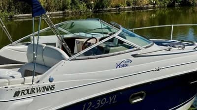 Four Winns 248 Vista 4