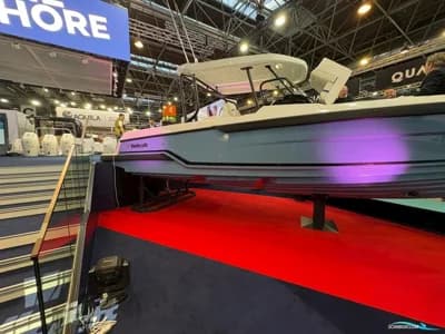 Wellcraft 28 T-Top Sport 2