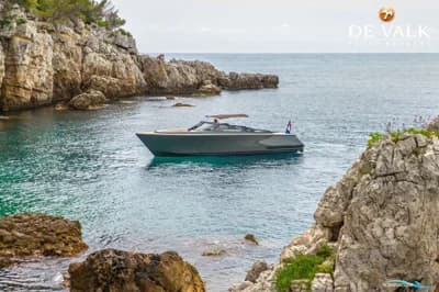 Reborn 38 Bowrider 4