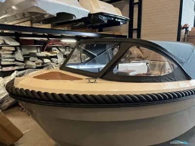 Topcraft 627 Tender 4