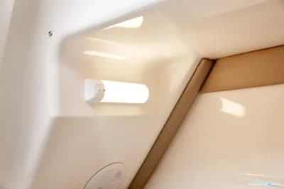 Quicksilver Activ 605 Sundeck 3