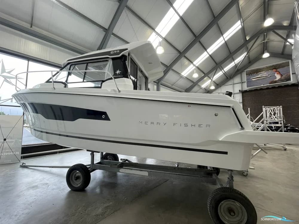 Jeanneau Merry Fisher 695 S2 - High Spec