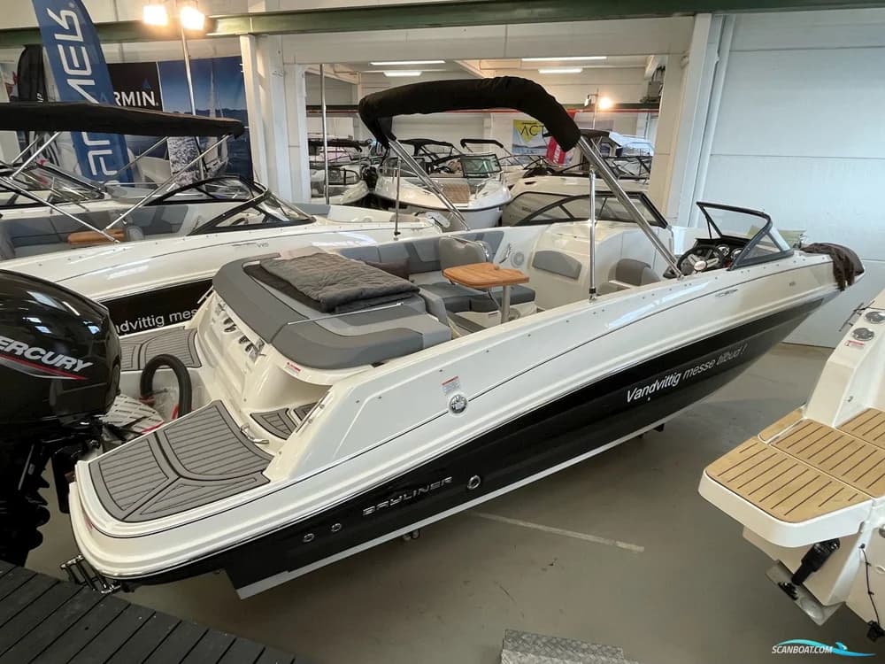 Bayliner VR6 Bowrider