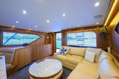 Hatteras 60 Convertible 2