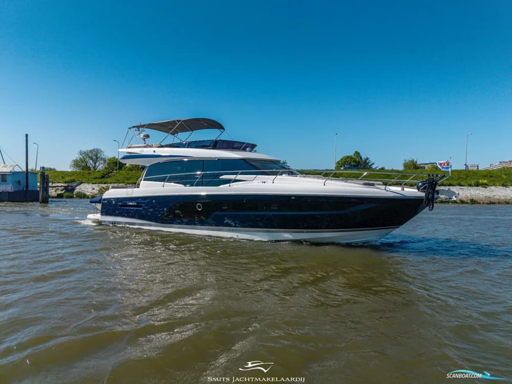 Prestige 590 Flybridge