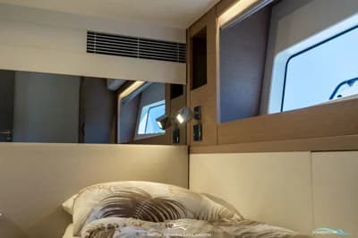 Prestige 590 Flybridge 4