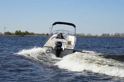 Boston Whaler 190 Montauk 5