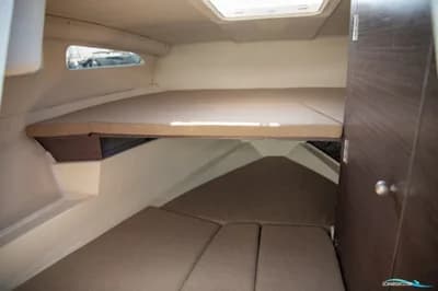 Bayliner VR6 Cuddy Med Mercruiser Sterndrive 2