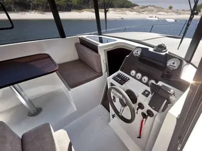RODMAN 890 VENTURA 3