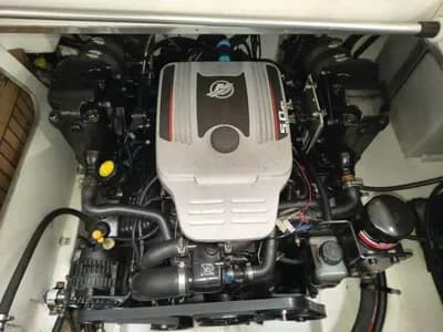 SEA RAY 240 SUN SPORT 3
