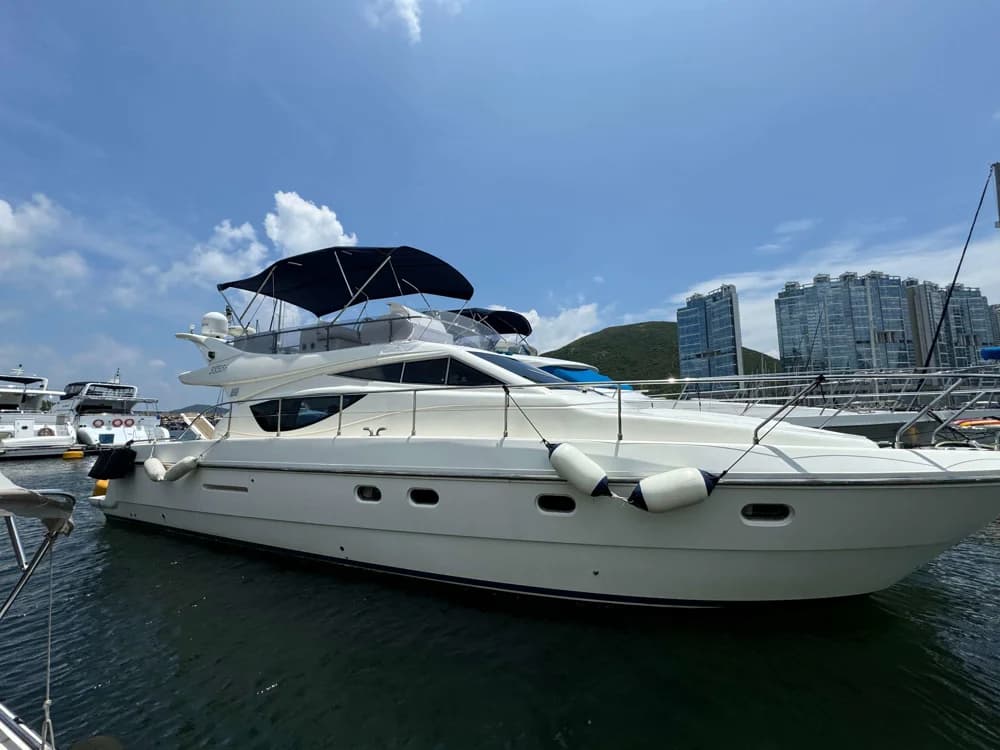 FERRETTI 460