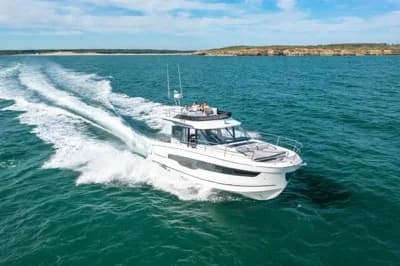 JEANNEAU MERRY FISHER 1295 FLY 2