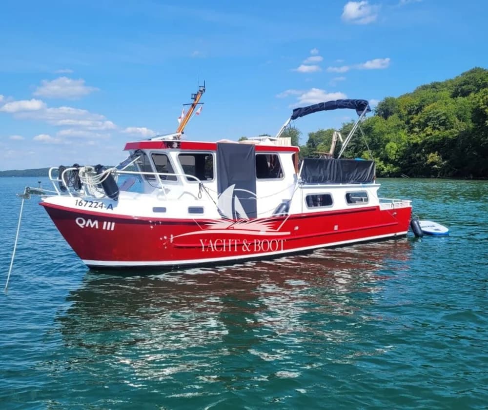 Holländischer Werftbau Crowntrawler 830