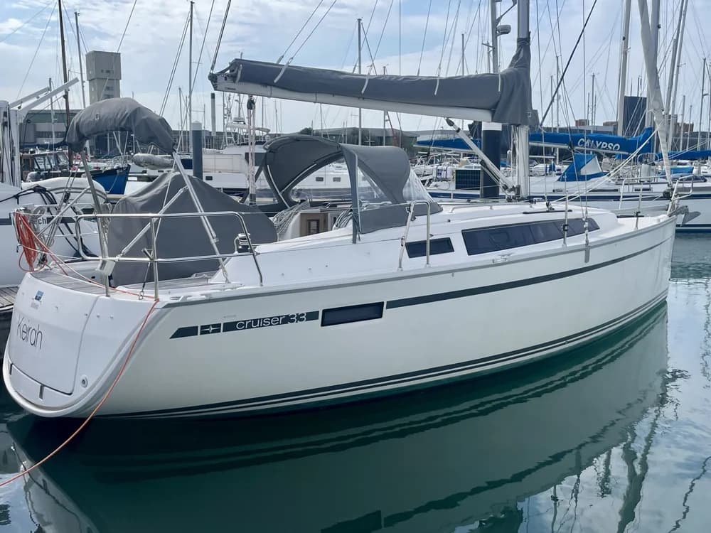 Bavaria Cruiser 33