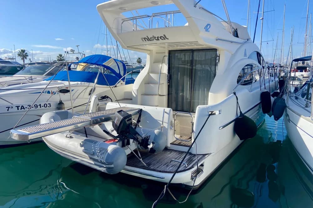 1999 Azimut 42