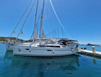 Bavaria Cruiser 37 2