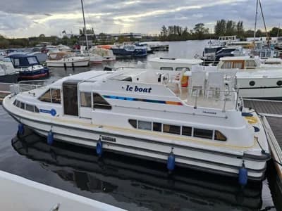1996 Le Boat Crusader 2