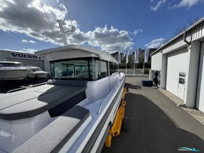 Axopar 37 XC Cross Cabin 4