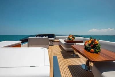 2022 Azimut S10 3