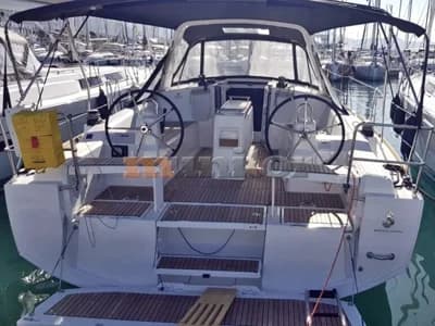 Bénéteau Oceanis 38.1 3