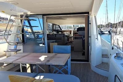 2023 Jeanneau Prestige 520 Fly 2