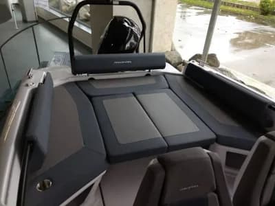 2023 Axopar 22 T-Top 3