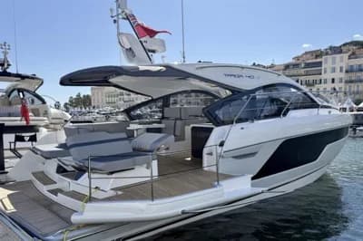 2025 Fairline Targa 40 2
