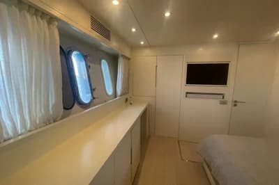 2004 Jaguar 24 5