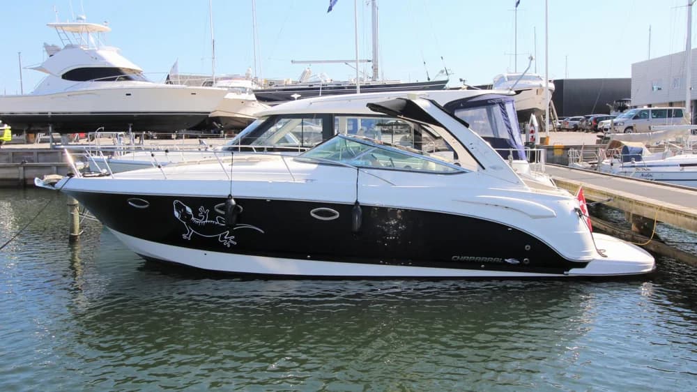 2007 Chaparral 330 Signature