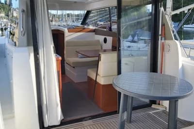 2012 Jeanneau NC 9 3
