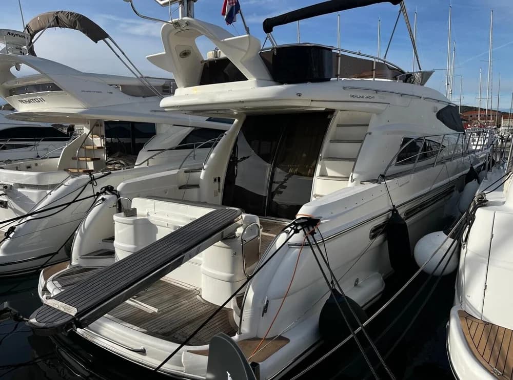 Sealine T 52