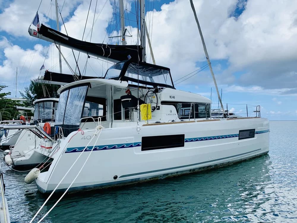 Lagoon 40