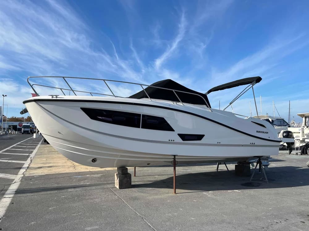 2024 Quicksilver Activ 875 Sundeck