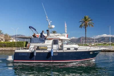 2005 Nimbus 380 Commander 3