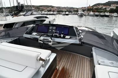 2020 Riva 88' Folgore 3