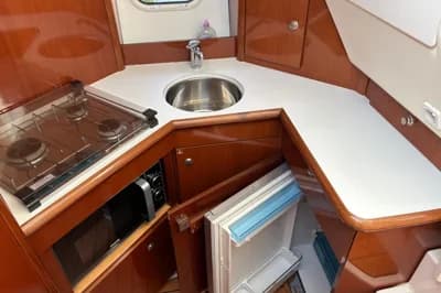 2004 Jeanneau Prestige 32 3