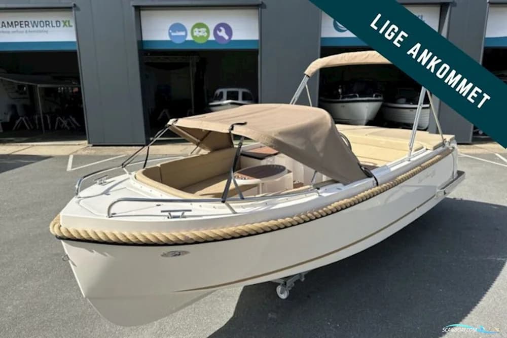 Lago Amore 606 Tender